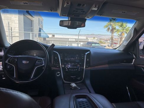 Used 2015 Cadillac Escalade Premium AWD/4WD image 14
