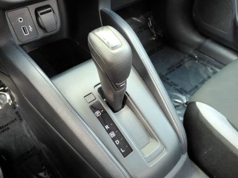 Used 2025 Nissan Versa S FWD image 42