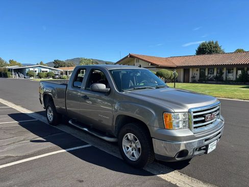 Used 2013 GMC Sierra 1500 SLE w/ Power Tech Package RWD image 8