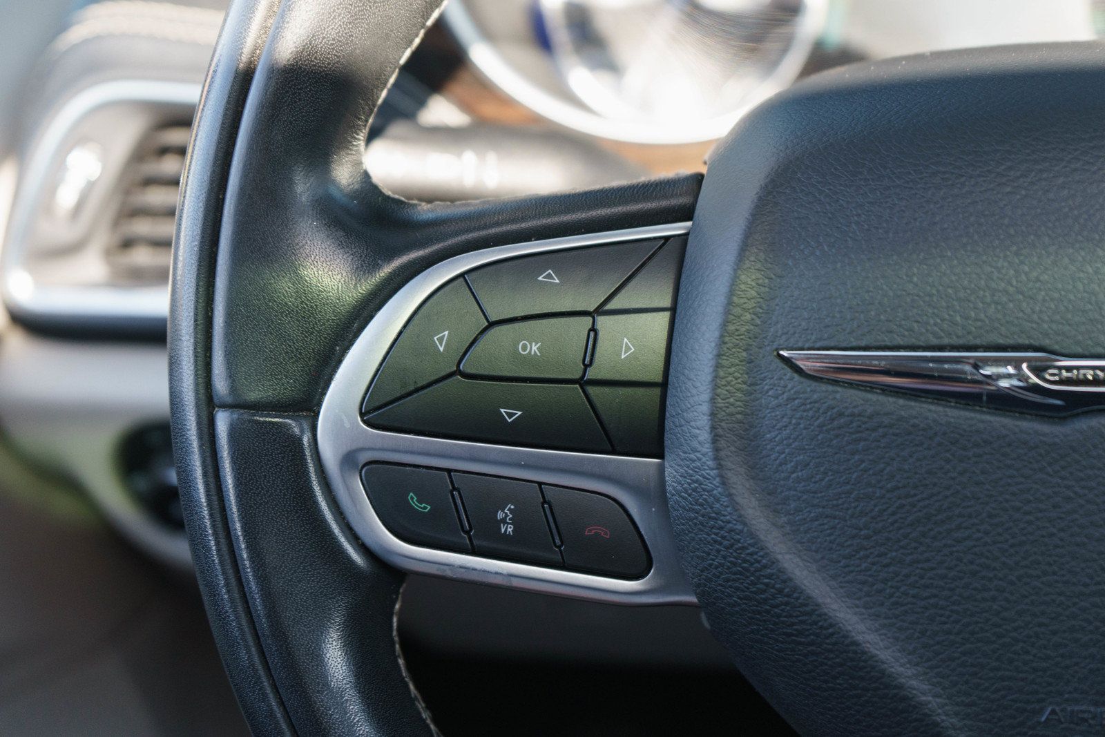 Used 2022 Chrysler Pacifica Limited FWD image 20