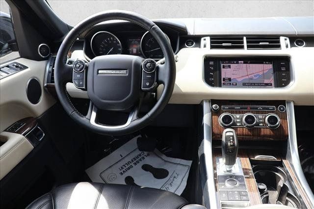 Used 2014 Land Rover Range Rover Sport HSE AWD/4WD image 24