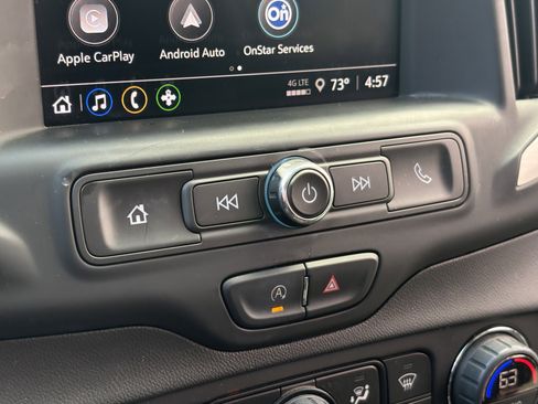 Used 2023 GMC Terrain SLE w/ Driver Convenience Package image 22