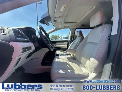 Used 2025 Honda Odyssey EX-L image 11