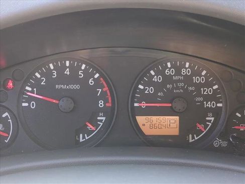 Used 2016 Nissan Frontier SV image 10