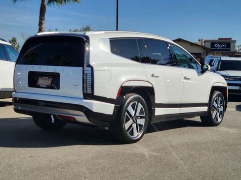 New 2026 Hyundai Ioniq 9 SEL image 2