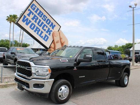 Used 2024 RAM 3500 Big Horn AWD/4WD image 1