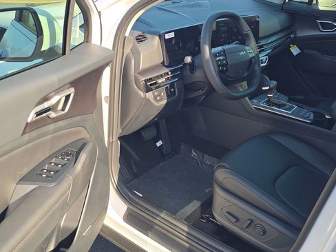 New 2026 Kia Sportage EX image 9