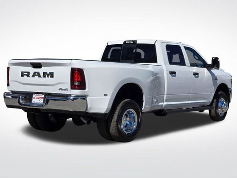New 2026 RAM 3500 Tradesman AWD/4WD image 17