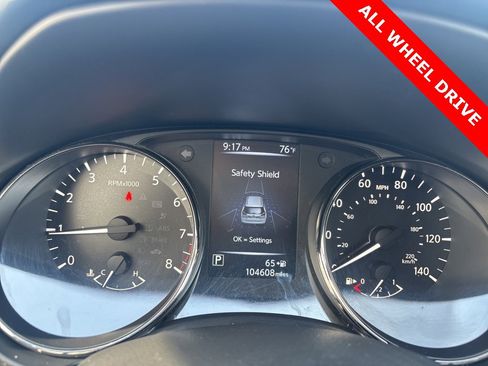 Used 2017 Nissan Rogue SV image 17