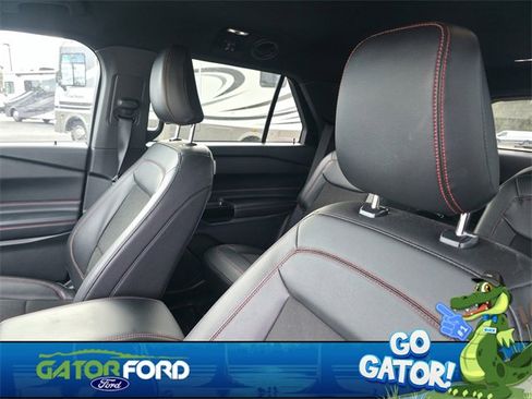 Used 2023 Ford Explorer ST-Line w/ Class IV Trailer Tow Package image 12
