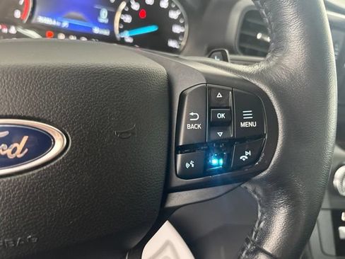 Used 2020 Ford Explorer XLT AWD/4WD image 12