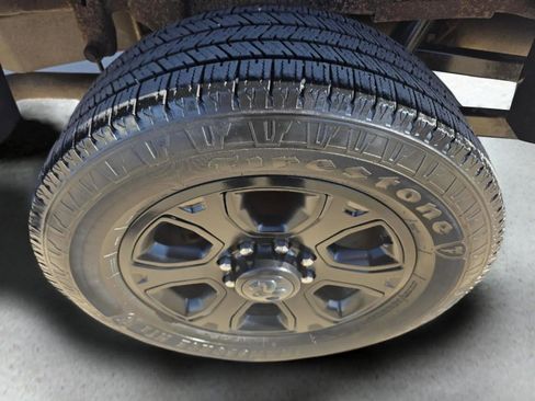 Used 2017 RAM 2500 Tradesman w/ Chrome Appearance Group image 73