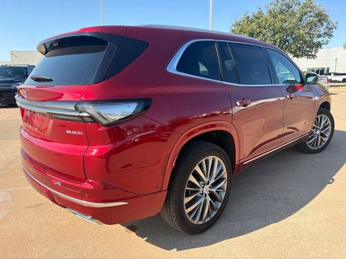 Used 2025 Buick Enclave Avenir w/ Super Cruise Package FWD image 4