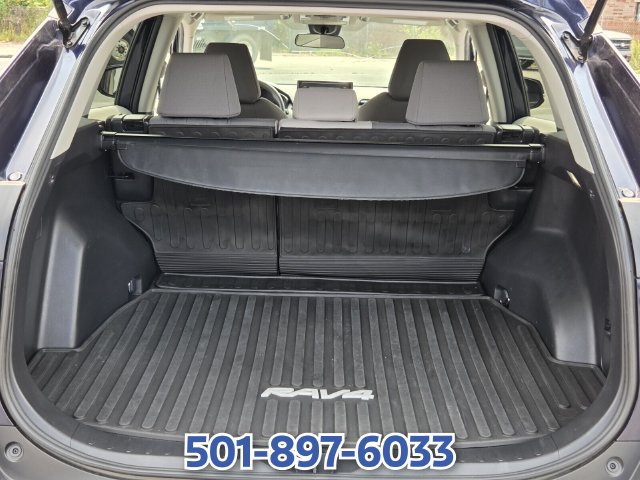 Used 2022 Toyota RAV4 XLE AWD/4WD image 13