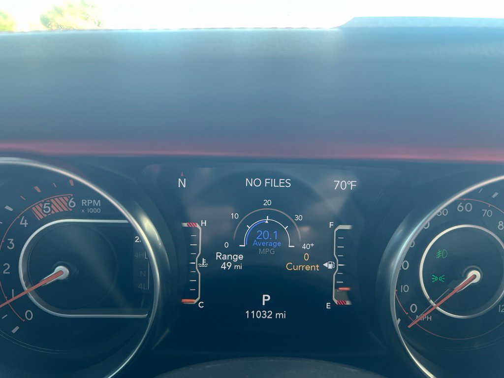 Used 2023 Jeep Gladiator Rubicon w/ LED Lighting Group AWD/4WD image 13