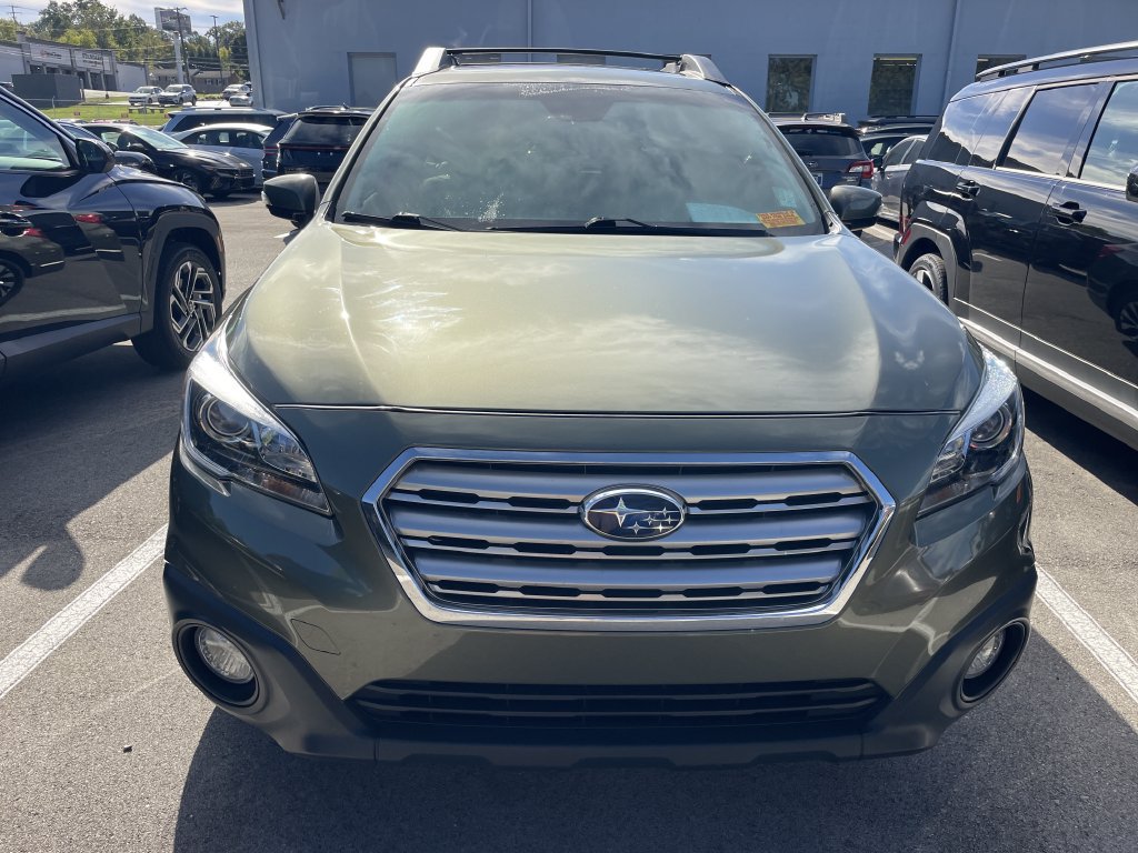 Used 2017 Subaru Outback 2.5i Limited AWD/4WD image 2