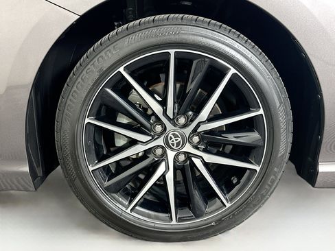 Used 2024 Toyota Camry SE image 11