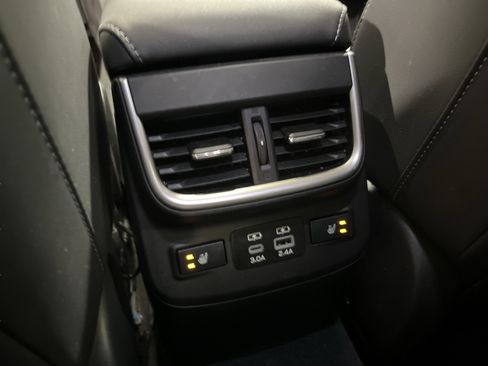 Used 2024 Subaru Outback Limited image 34