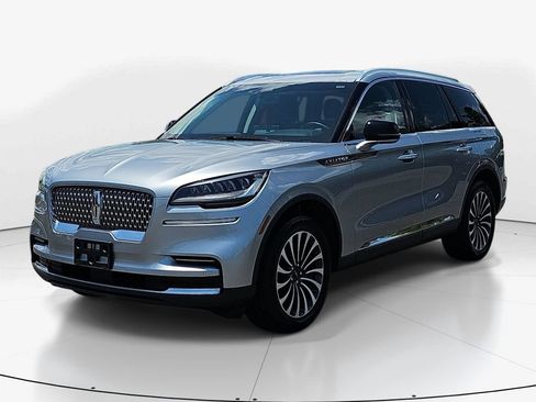 Used 2023 Lincoln Aviator AWD w/ Premium Package image 11