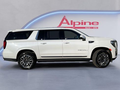 Used 2024 GMC Yukon XL Denali Ultimate w/ LPO, Floor Liner Package AWD/4WD image 6
