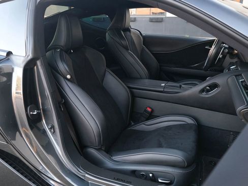 Used 2021 Lexus LC 500 Coupe w/ Carbon Fiber Package image 27