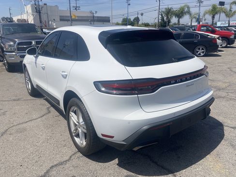 Used 2022 Porsche Macan image 11