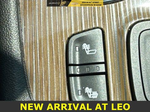 Used 2023 GMC Acadia SLE w/ Driver Convenience Package image 20