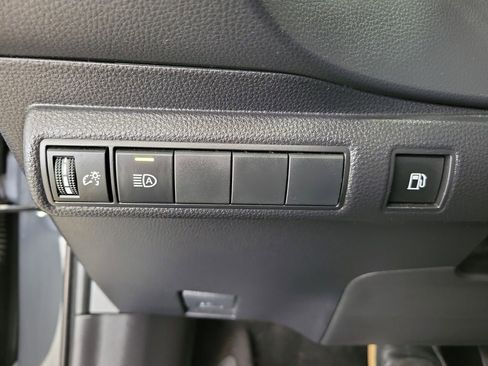 Used 2023 Toyota Corolla LE FWD image 31
