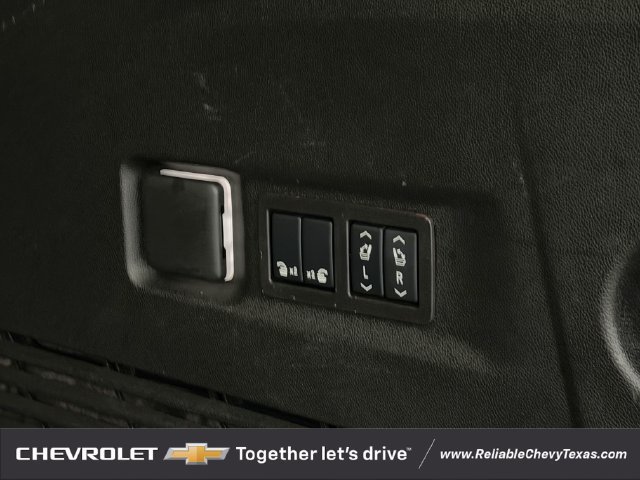Used 2025 GMC Yukon XL AT4 Ultimate AWD/4WD image 38
