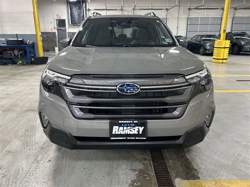 Used 2025 Subaru Forester Premium image 3