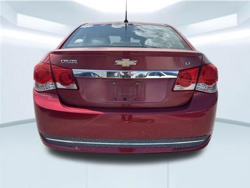 Used 2011 Chevrolet Cruze LT w/ RS Package FWD image 7
