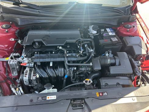 Certified 2024 Hyundai Elantra SEL FWD image 33