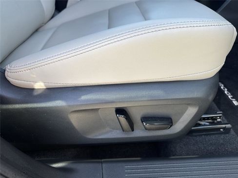 Used 2023 Nissan Rogue SL w/ SL Premium Package FWD image 37