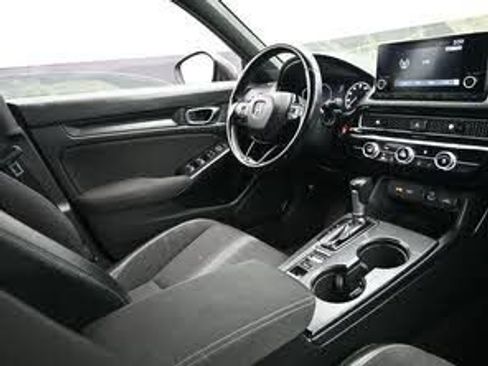 Used 2022 Honda Civic Sport image 7