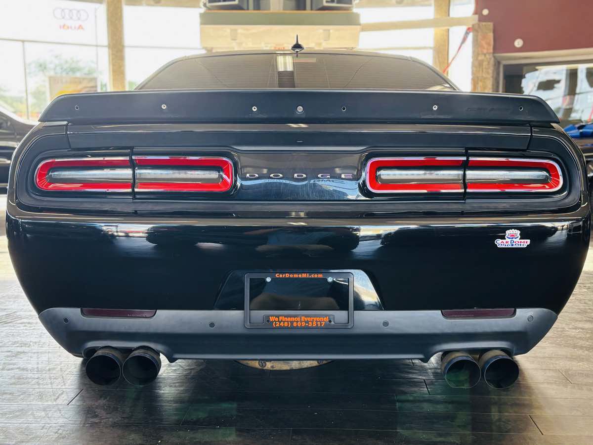 Used 2020 Dodge Challenger R/T Scat Pack RWD image 12
