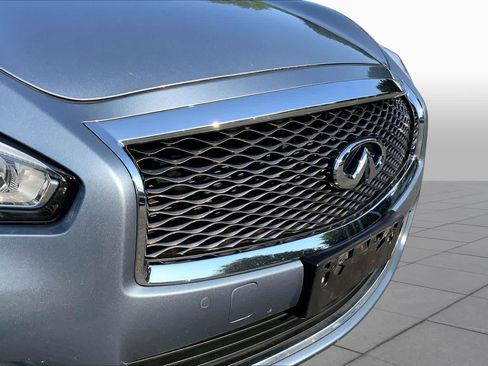 Used 2016 INFINITI Q70 3.7 AWD/4WD image 30