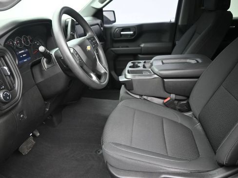 Used 2022 Chevrolet Silverado 1500 Custom w/ Safety Confidence Package AWD/4WD image 12