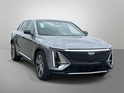 Used 2025 Cadillac Lyriq Luxury image 13