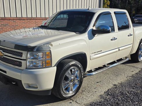 Used 2013 Chevrolet Silverado 1500 LTZ w/ LTZ White Diamond Edition image 1