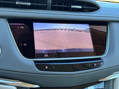 Used 2022 Cadillac XT5 Premium Luxury image 22