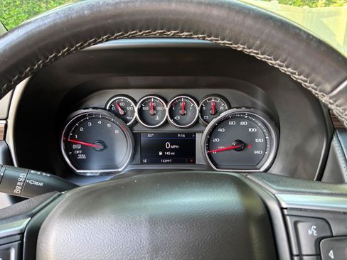 Used 2021 Chevrolet Tahoe LS RWD image 17