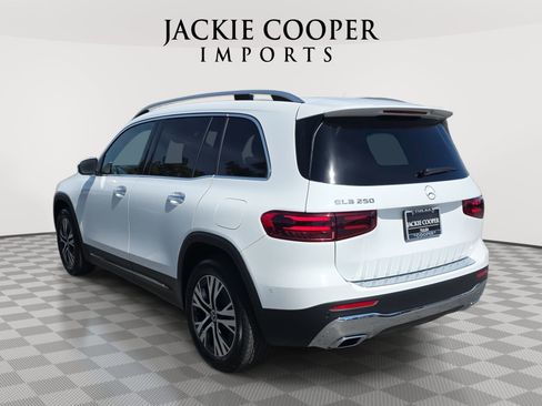 Certified 2025 Mercedes-Benz GLB 250 image 7