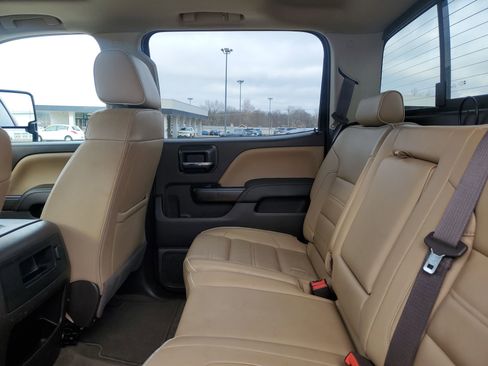 Used 2018 GMC Sierra 2500 Denali w/ Duramax Plus Package image 31