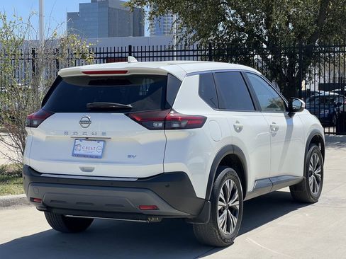 Certified 2023 Nissan Rogue SV image 4