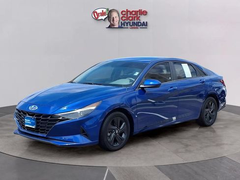 Used 2023 Hyundai Elantra SEL w/ Cargo Package FWD image 1