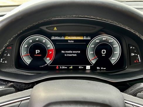 Used 2021 Audi Q8 Prestige image 39