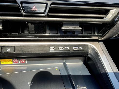 Used 2025 Lexus TX 500h AWD w/ Technology Package image 18