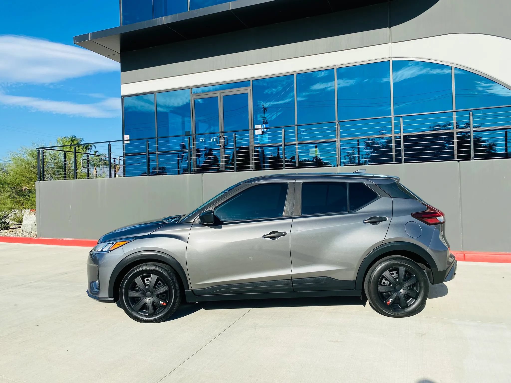 Used 2023 Nissan Kicks S FWD image 6