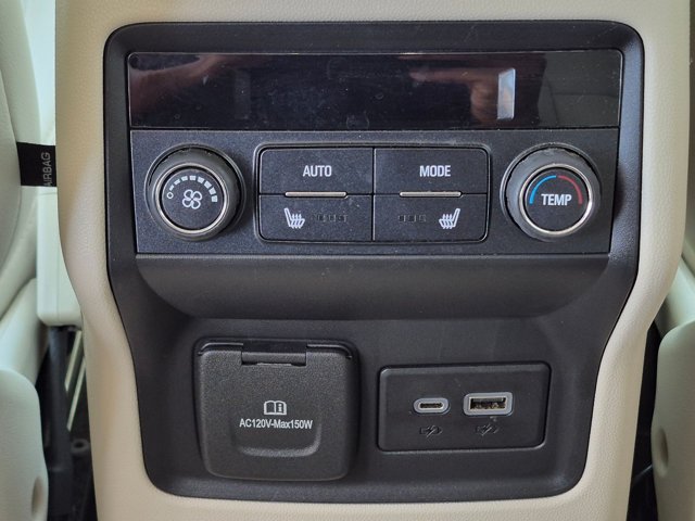 Used 2021 GMC Acadia Denali w/ Denali Technology Package FWD image 18