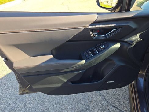 Used 2024 Subaru Crosstrek 2.5i Limited w/ Crosstrek Mirror Package AWD/4WD image 18
